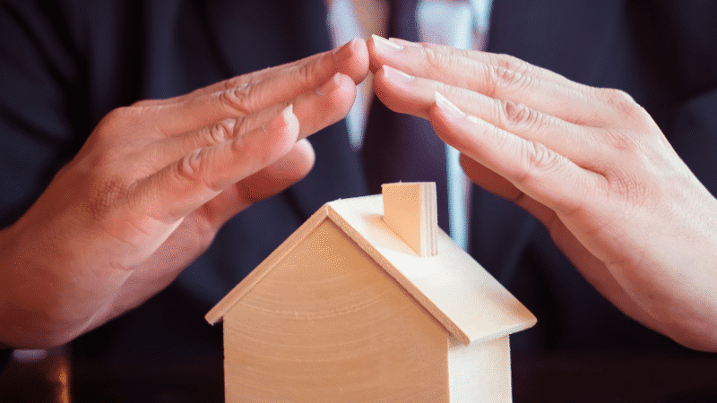 Coperture-base-e-consigli-per-scegliere-la-polizza-giusta-800x450